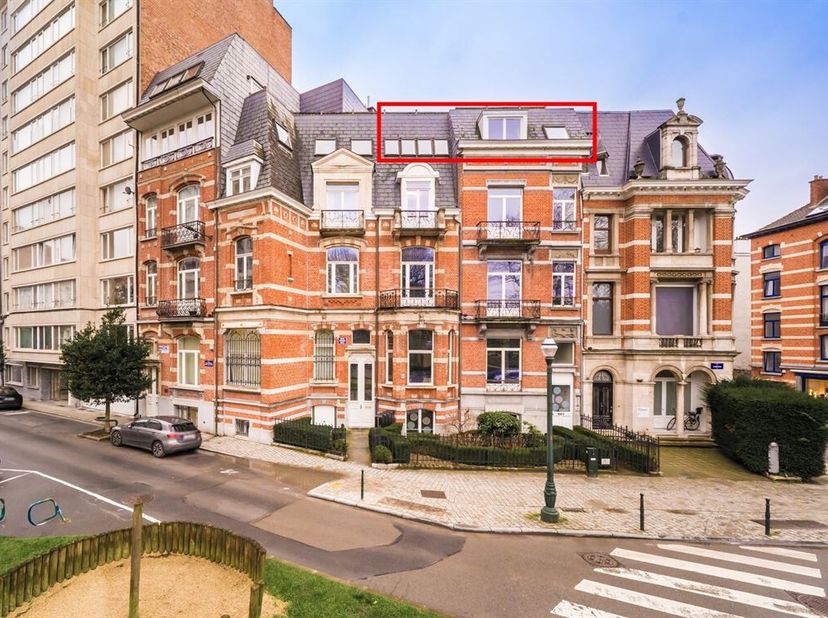 Appartement élégant avec vue sur le Square Ambiorix dans le Quartier Européen<br />
Situé au coeur du Quartier Européen, ce magnifique appartement se
