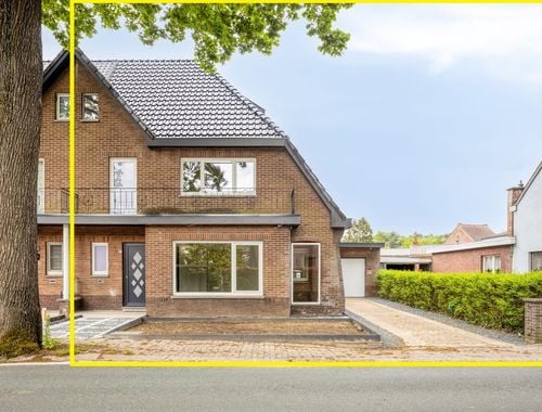                                         Eengezinswoning te koop in As, € 419.000
