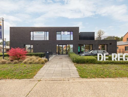                                         Immeuble d'appartements à vendre à Westerlo, € 1.240.000
