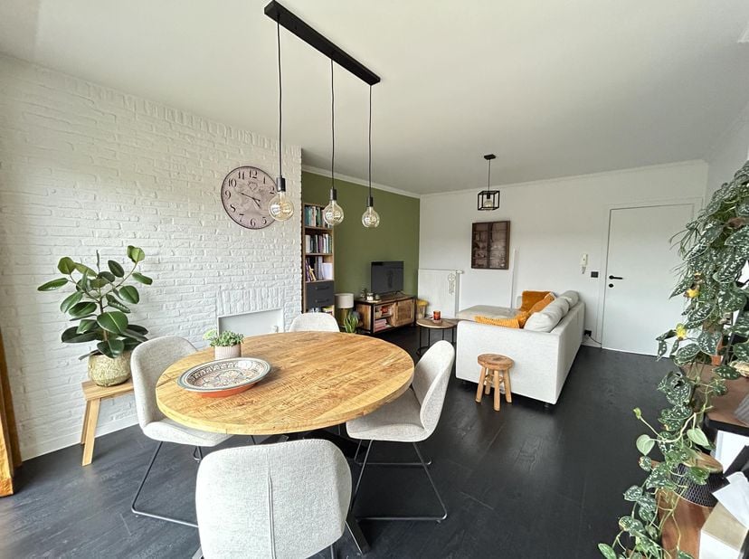 Appartement te koop in Hospitaalstraat 5,
                    8930 Lauwe