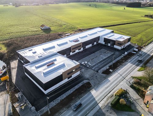                                         Bâtiment d’entreprise à louer à Gerpinnes, € 1.500

