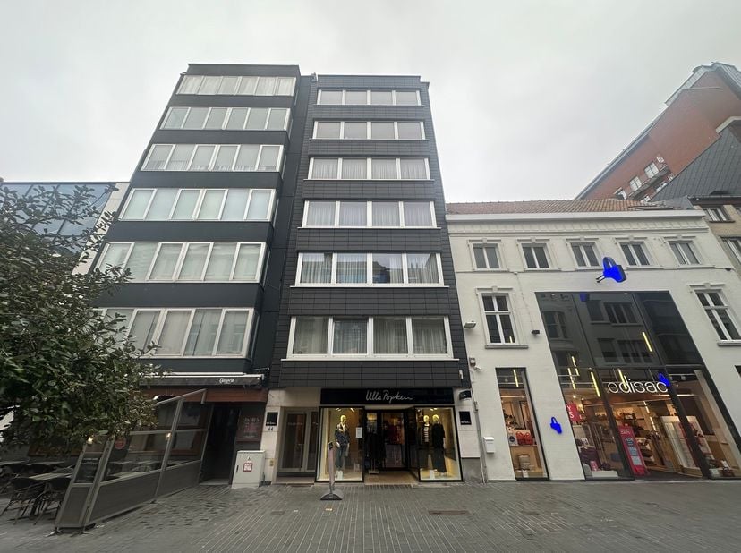 Appartement te huur in Adolf Buylstraat 44C bus 04.01,
                    8400 Oostende