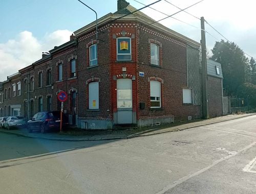                                         Woning te koop in Paturages, € 150.000
