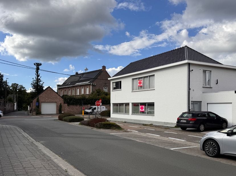 Bedrijfsvastgoed te koop in Waterstraat 64,
                    9820 Merelbeke