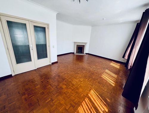                                         Appartement te huur in Leuze-en-Hainaut, € 760
