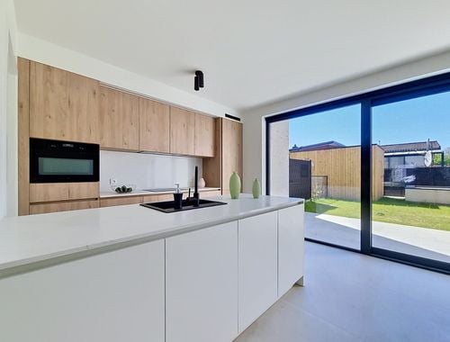                                         Woning te koop in Lommel, € 398.540

