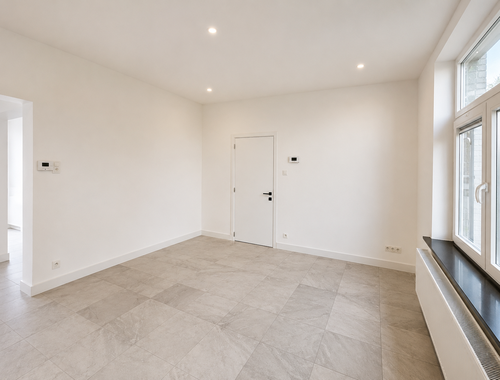                                         Appartement te koop in Sint-Amandsberg, € 270.000
