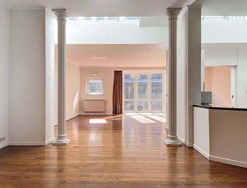                                         Appartement te huur in Brussel, € 2.500

