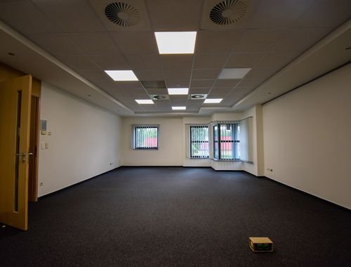                                         Bureaux à louer à Hasselt, € 747
