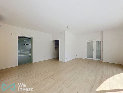                                         Handelszaak te huur in Rixensart, € 950
