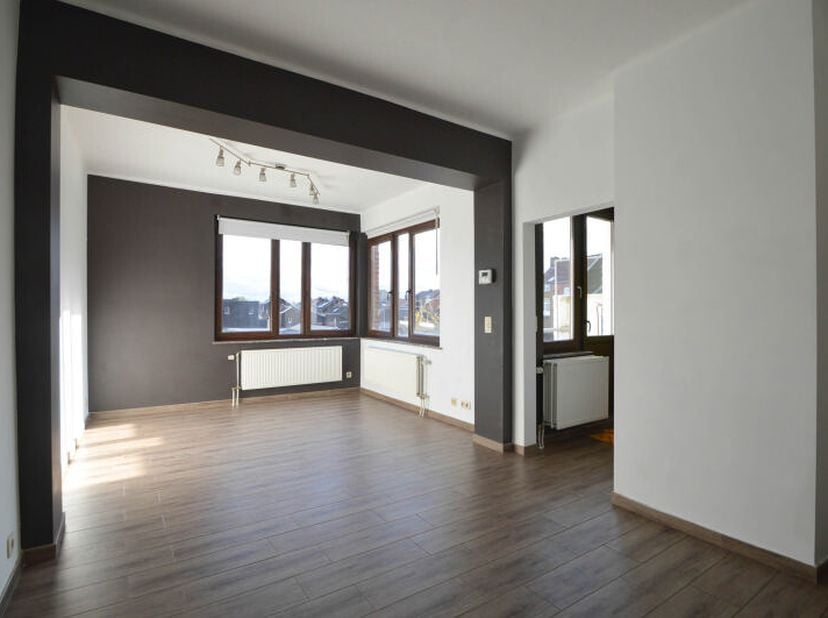 Appartement te huur in Rue Vivegnis 366,
                    4000 Liège