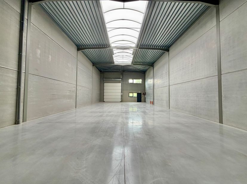 Bien professionnel à vendre
                    à 9900 Eeklo