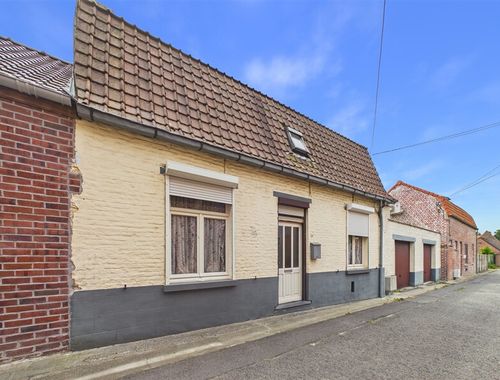                                         Woning te koop in Hérinnes-lez-Pecq, € 180.000
