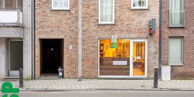 Bien professionnel à vendre à De-Billemontstraat 28, 2440 Geel