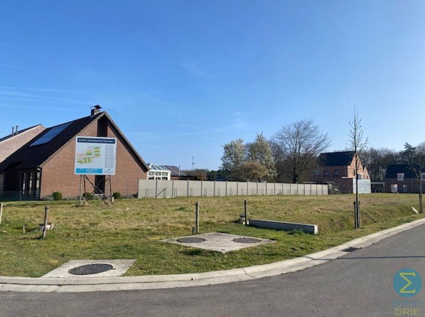 Rustig gelegen bouwgrond voor open bebouwing in Dessel - Verkaveling Pluimvelden<br />
Deze mooie bouwgrond ligt op een rustige locatie in Dessel, op