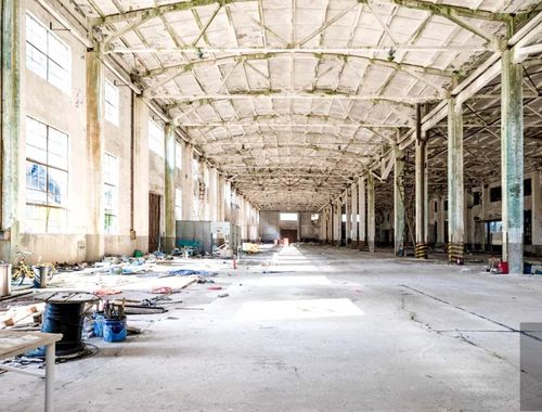                                         Entrepôt à louer à Binche, € 1.500
