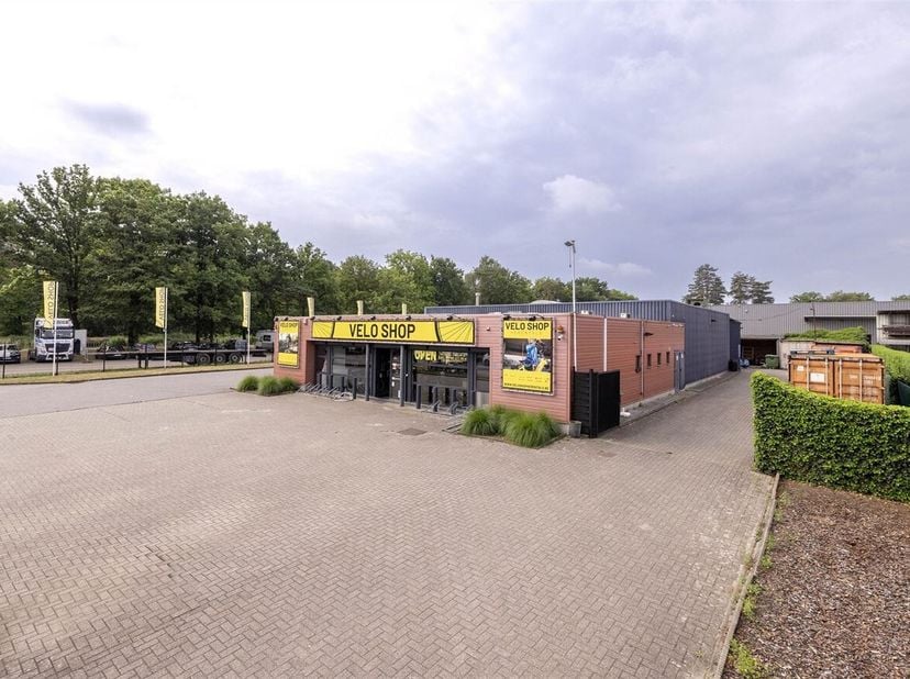 Bien professionnel à vendre
                    à 2200 Herentals