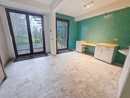                                         Bureaux à louer à Uccle, € 3.000
