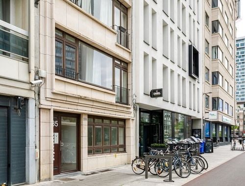                                         Kantoor te huur in Antwerpen, € 1.500
