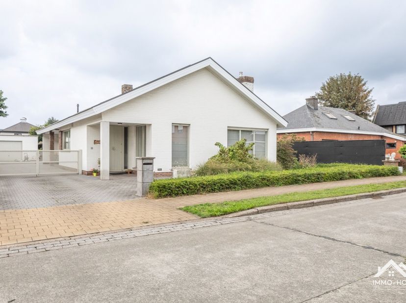 Huis te koop in Krokussenlaan 18,
                    9185 Wachtebeke