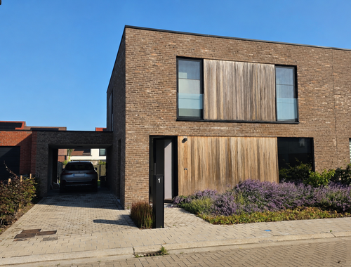                                         Woning te huur in Kortrijk, € 1.390
