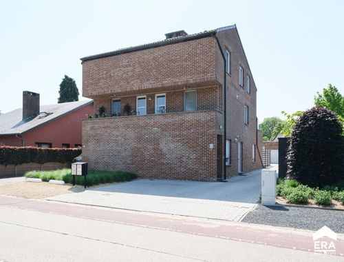                                         Appartement te koop in Olen, € 210.000
