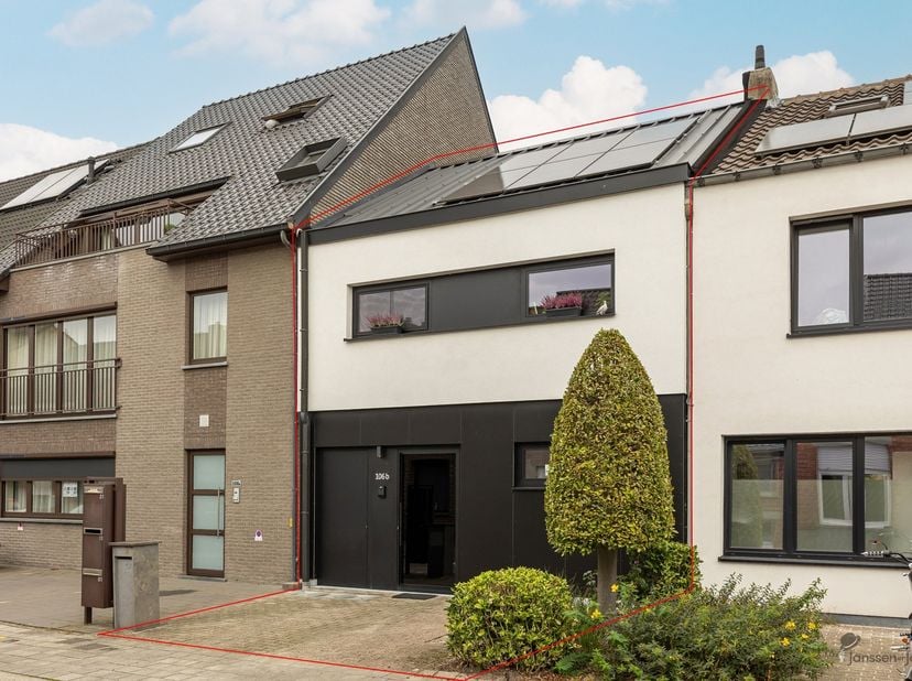Maison à vendre à Broekstraat  106B,
                    9220 Hamme