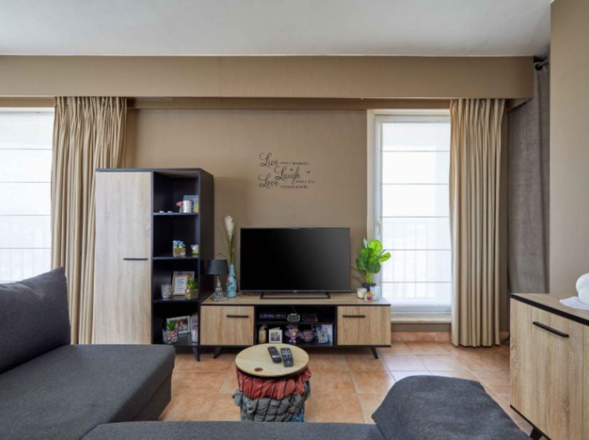 Roeselare-centrum : Instapklaar hoekappartement met 2 slaapkamers en zonnig terras in hartje Roeselare.&amp;nbsp;<br />
<br />
Wonen op een toplocatie in
