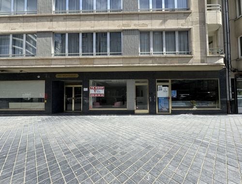                                         Rez-de-chaussée commercial à vendre à Oostende, € 84.000
