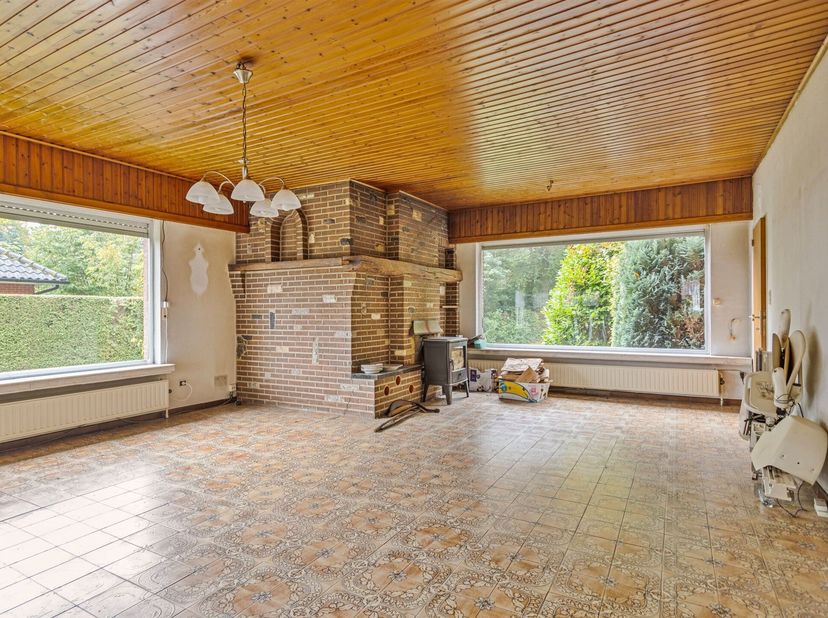 Huis te koop in Elzenlaan 5,
                    2390 Westmalle