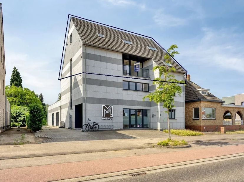 Appartement à vendre
                    à 3510 Kermt