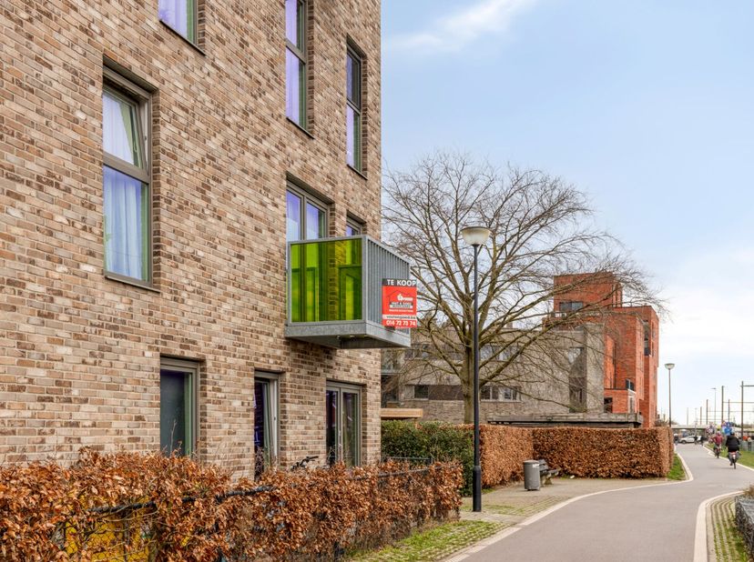 Dit energiezuinig en instapklaar appartement bevindt zich in het centrum van Geel met alle faciliteiten zoals winkels, scholen, openbaar vervoer op wa