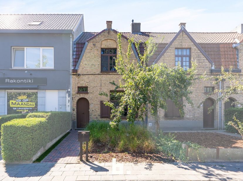 Huis te koop in Maalse Steenweg 387,
                    8310 Sint-Kruis