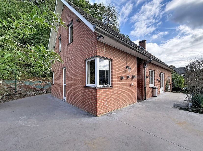 Maison à vendre à ,
                    5500 Dinant