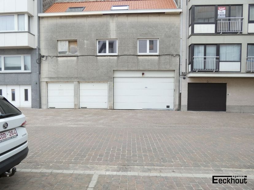 Garage à vendre
                    à 8400 Oostende
