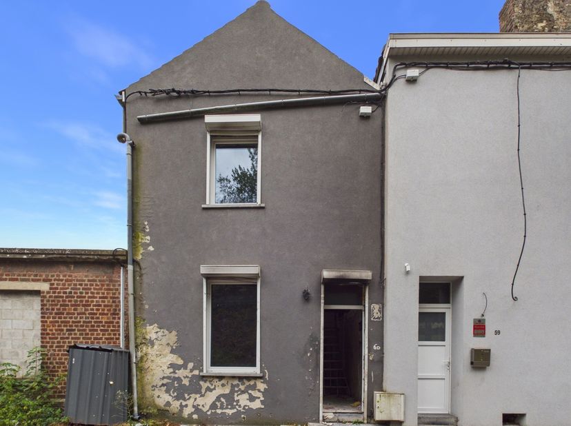 Maison à vendre à Rue de l'écluse 60,
                    6030 Marchienne-au-Pont