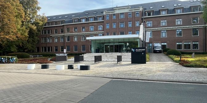 Bien professionnel à louer à Filip Williotstraat 9, 2600 Berchem