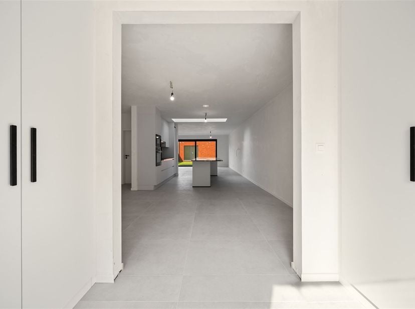 Située dans une rue calme à sens unique (zone 30) peu fréquentée, à la limite entre Malines et Bonheiden et bénéficiant d'excellentes liaisons, cette