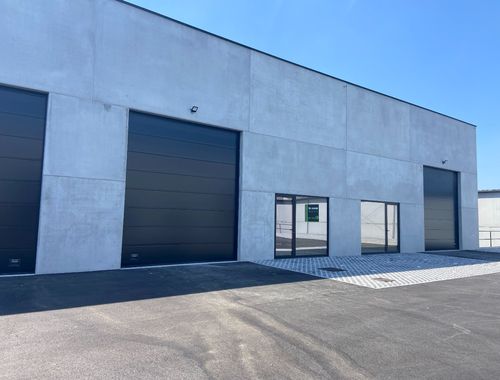                                         Opslagplaats te huur in Sint-Eloois-Vijve, € 1.020
