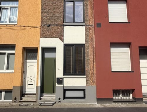                                         Rijwoning te koop in Deurne, € 369.000
