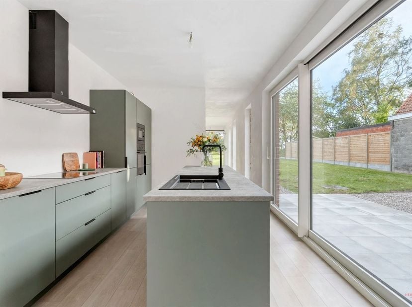 Huis te koop in Pannestraat 18,
                    9800 Grammene
