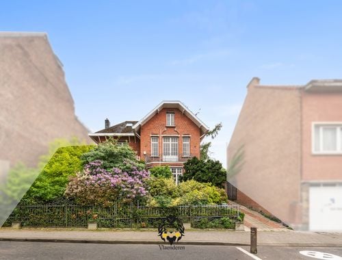                                         Villa à vendre à Woluwe-Saint-Pierre, € 699.000
