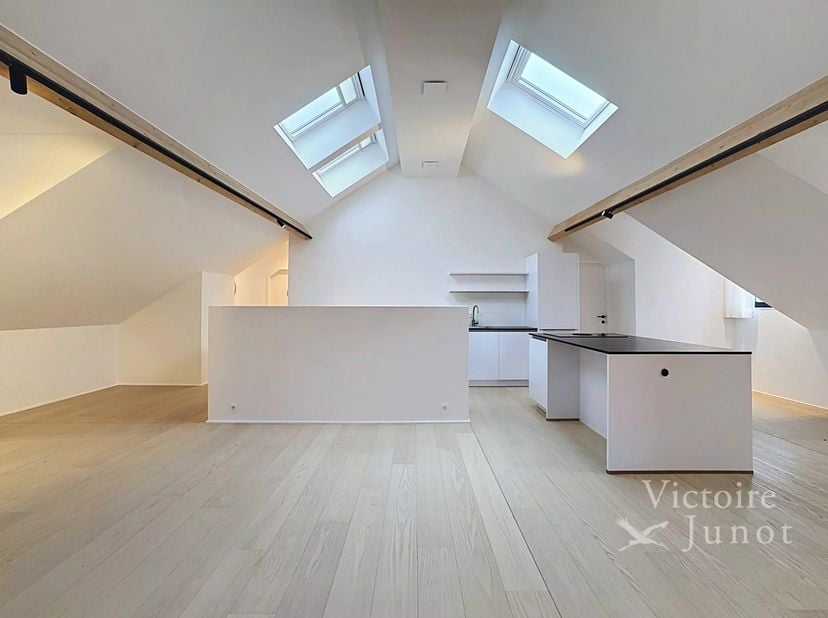 Appartement te huur in RUE DE MALINES 48,
                    1000 Brussel