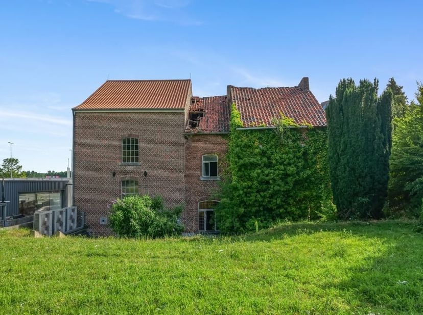 Terrain à vendre
                    à 3800 Sint-Truiden