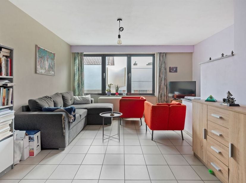 Appartement met 1 slaapkamer en terras in Herentals!<br />
Ligging: Centraal gelegen met alle faciliteiten (winkels, scholen, openbaar vervoer, bossen