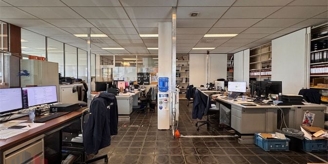 Bedrijfsvastgoed te huur in Bruggesteenweg 225, 8830 Hooglede