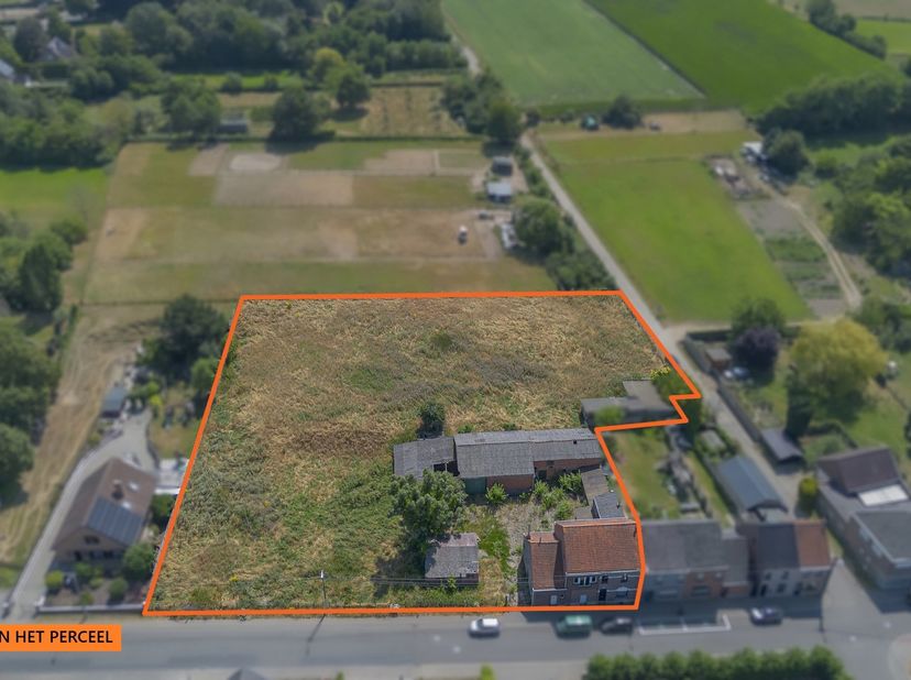 LEDE - Unieke projectgrond met ontwikkelingspotentieel en twee authentieke, te renoveren woningen op een ruim perceel van 57are <br />
In een rustige,