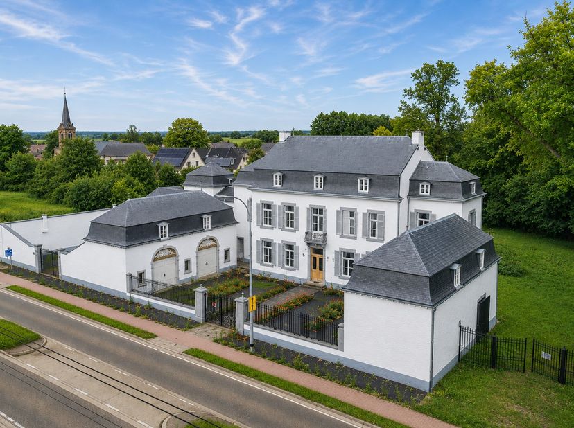 “Een unieke plek waar geschiedenis, architectuur en natuur al eeuwenlang samenkomen.”<br />
<br />
In het landelijke Guigoven, deelgemeente van Hassel