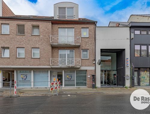                                         Handelsgelijkvloers te koop in Aalst, € 530.000
