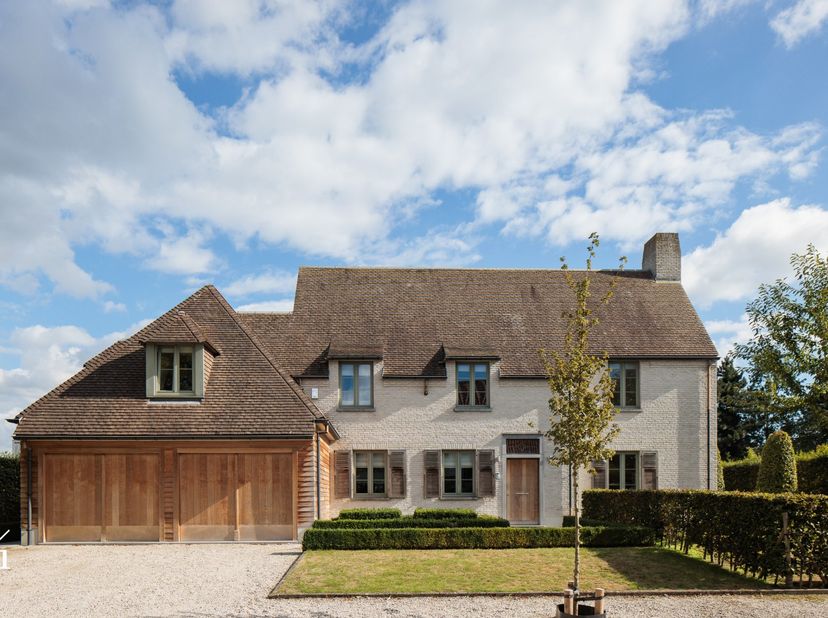 Huis te koop in Antoon De Pesseroeylaan 26,
                    9831 Deurle